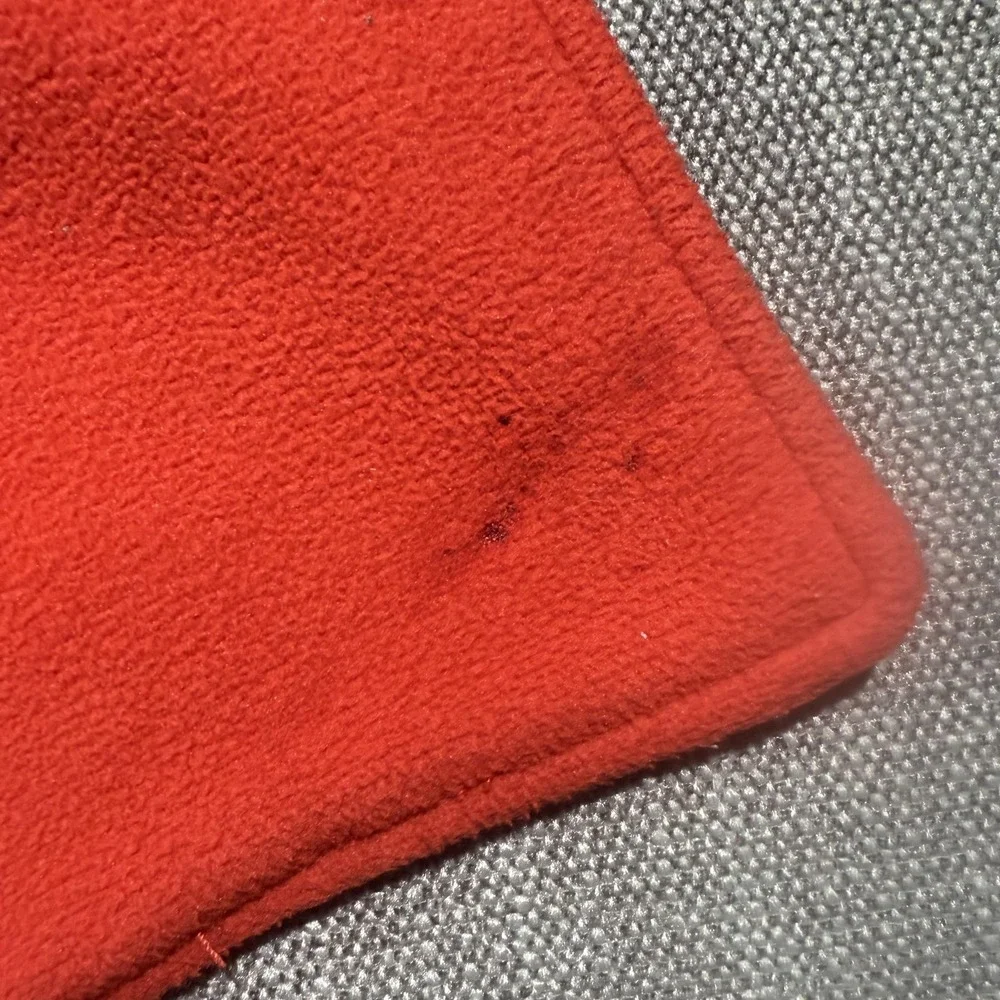 Nike Fleece Hooded Scarf Mens‎ Red Swoosh Logo Winter Cold Weather Accessory